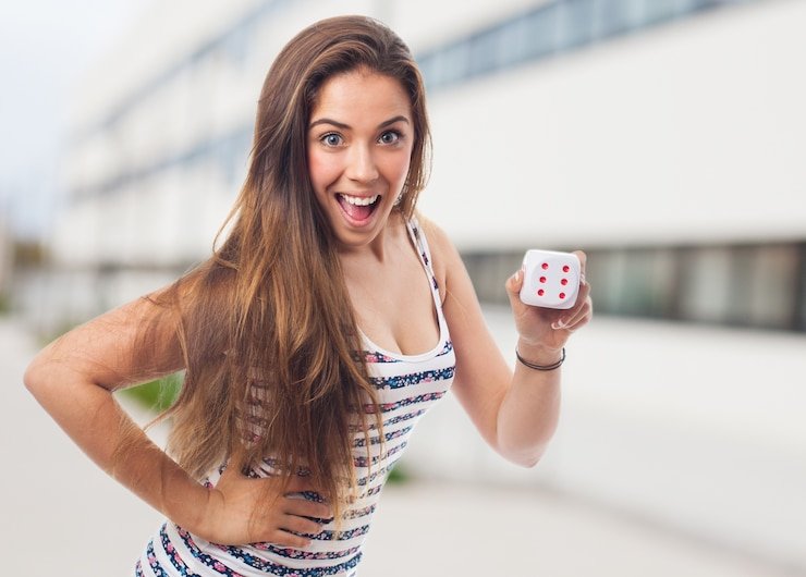 Live dealer blackjack table interface on mobile phone